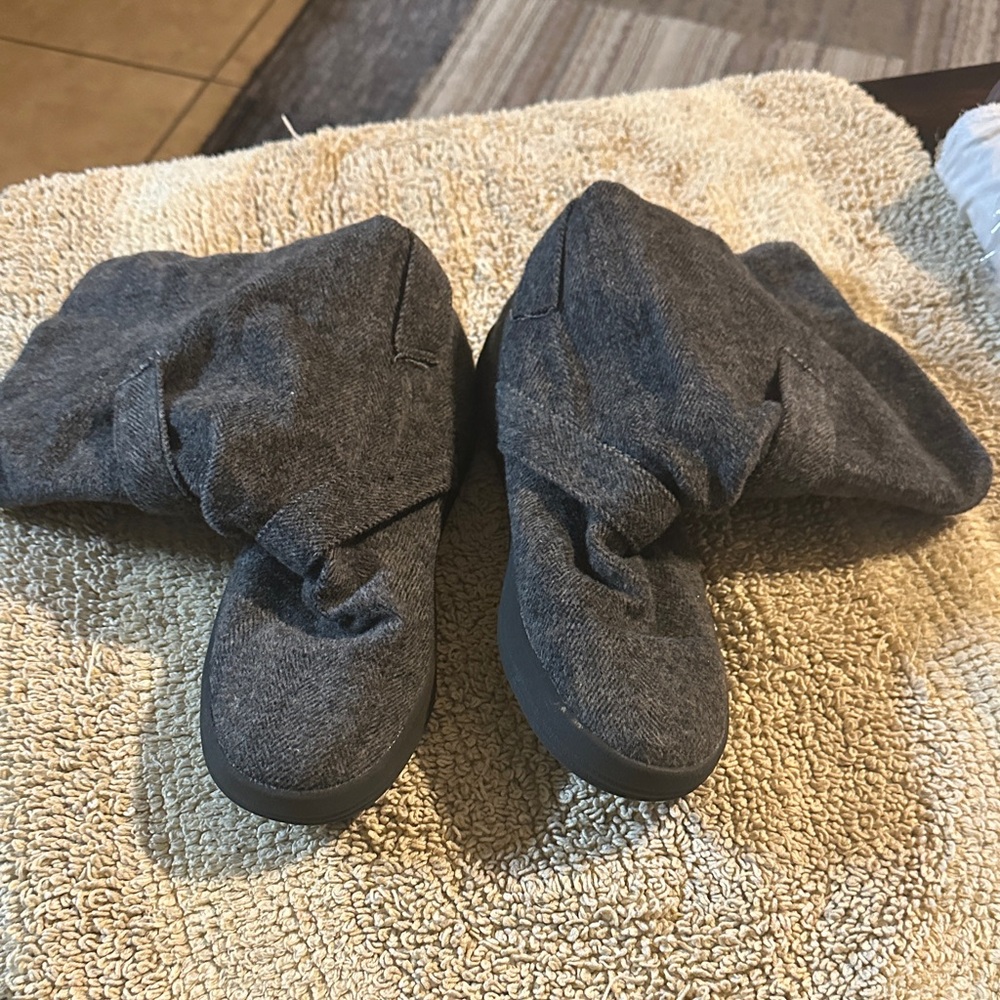 BLOW FISH Stylish Gray Boots - Picture 9 of 12